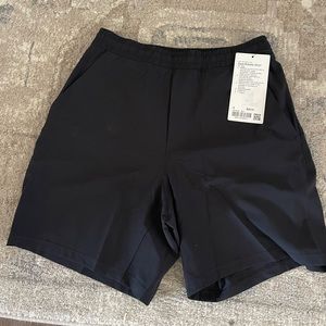 Lululemon Men’s Black Pace Breaker Short 7”